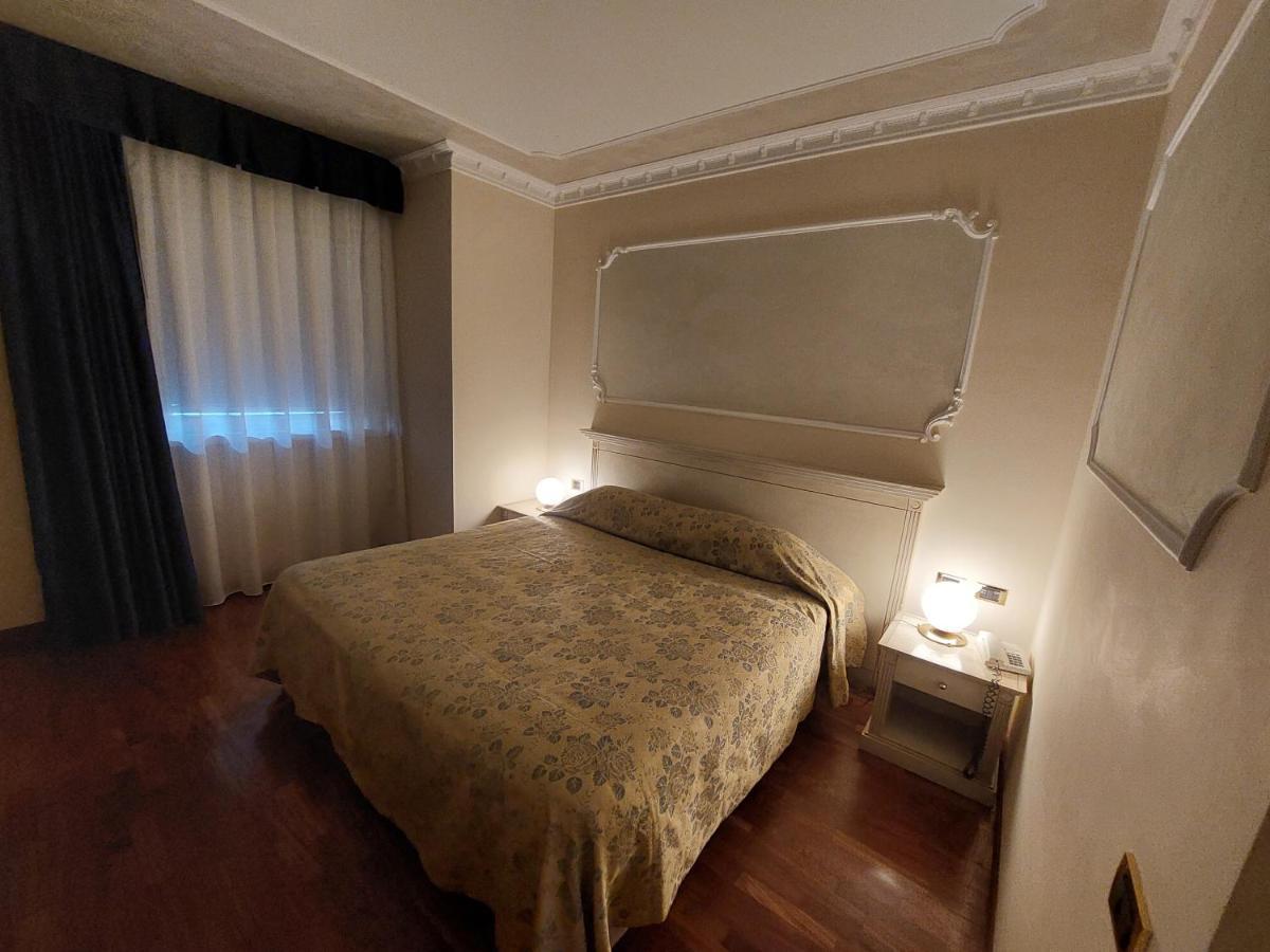 Hotel Villa Medici Rocca San Giovanni Dış mekan fotoğraf