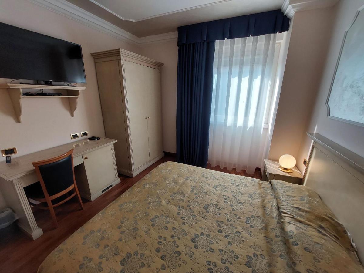 Hotel Villa Medici Rocca San Giovanni Dış mekan fotoğraf