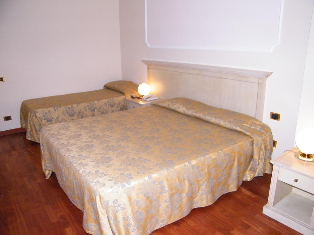 Hotel Villa Medici Rocca San Giovanni Dış mekan fotoğraf