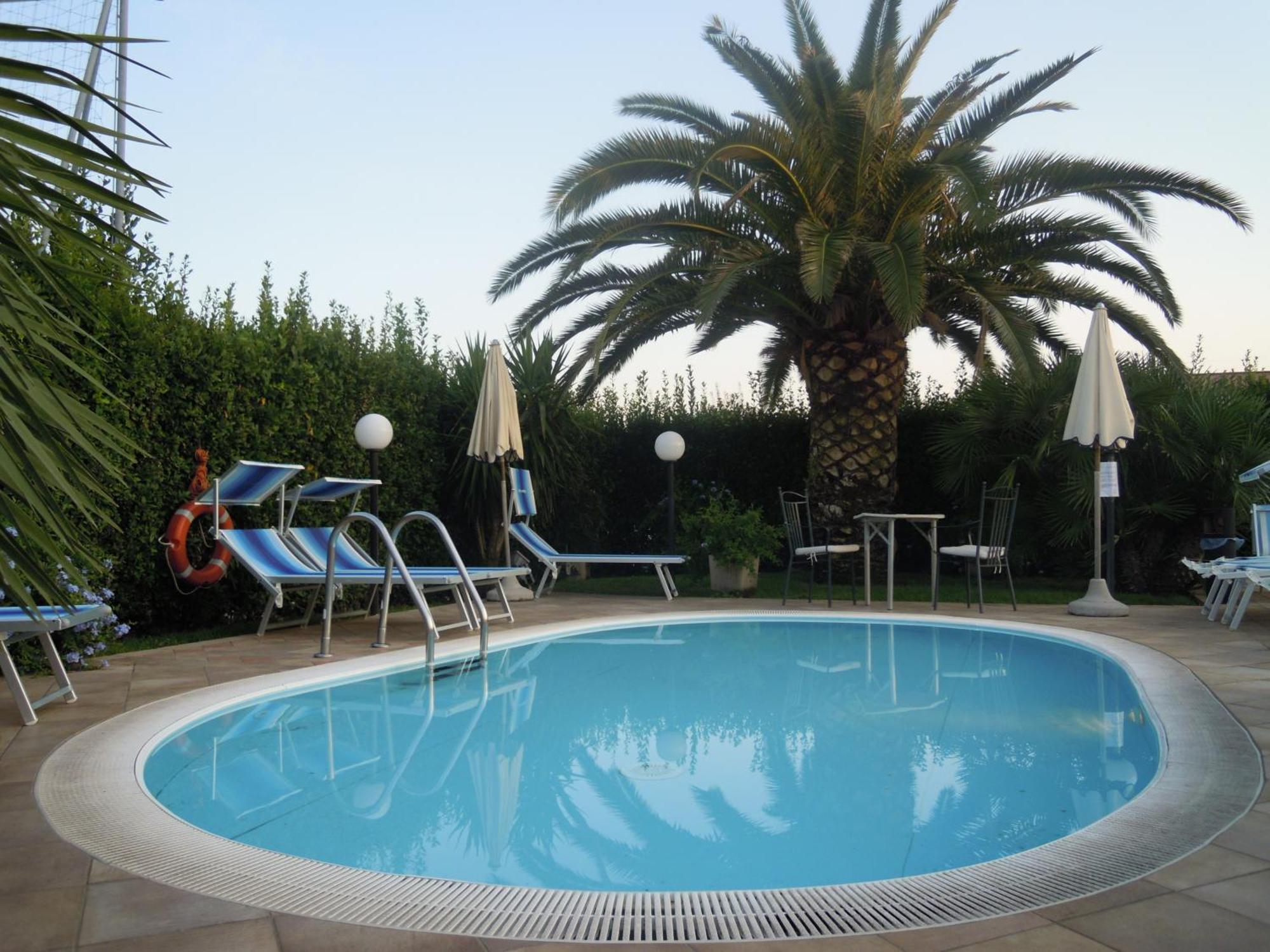 Hotel Villa Medici Rocca San Giovanni Dış mekan fotoğraf