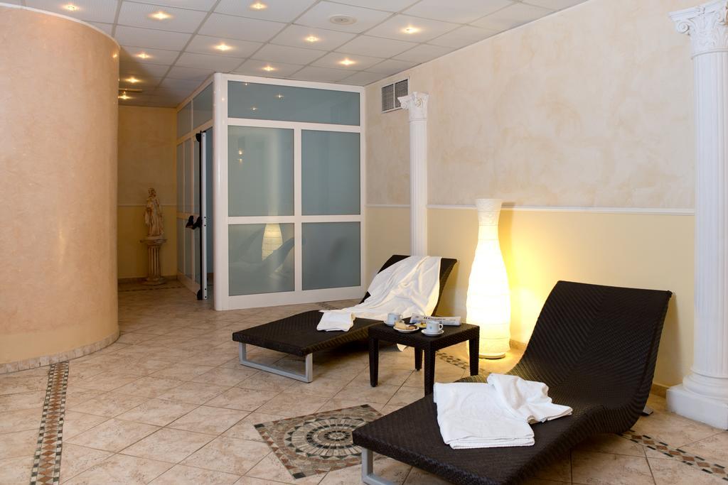 Hotel Villa Medici Rocca San Giovanni Dış mekan fotoğraf