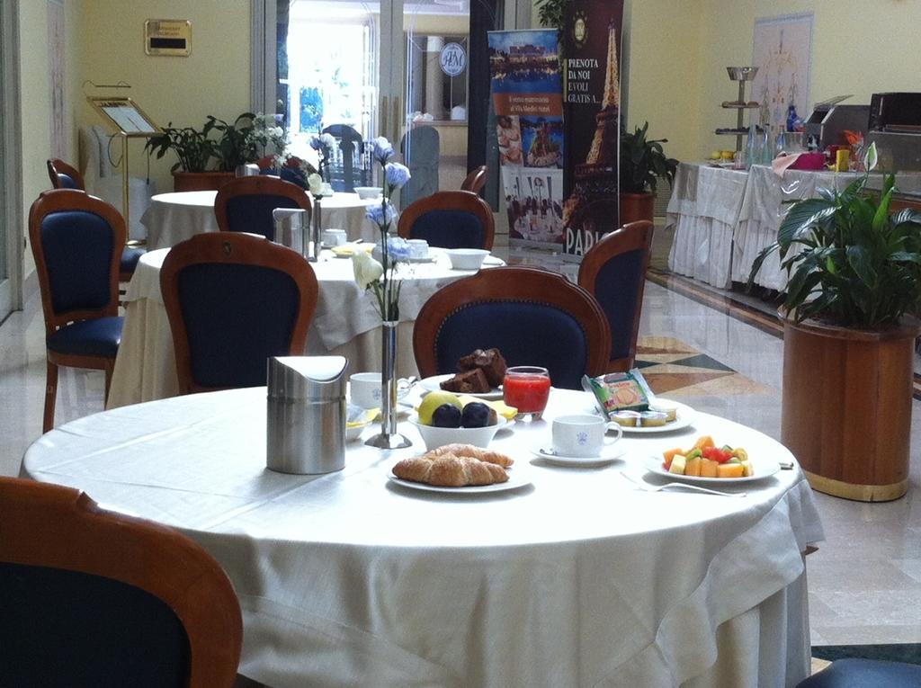 Hotel Villa Medici Rocca San Giovanni Dış mekan fotoğraf