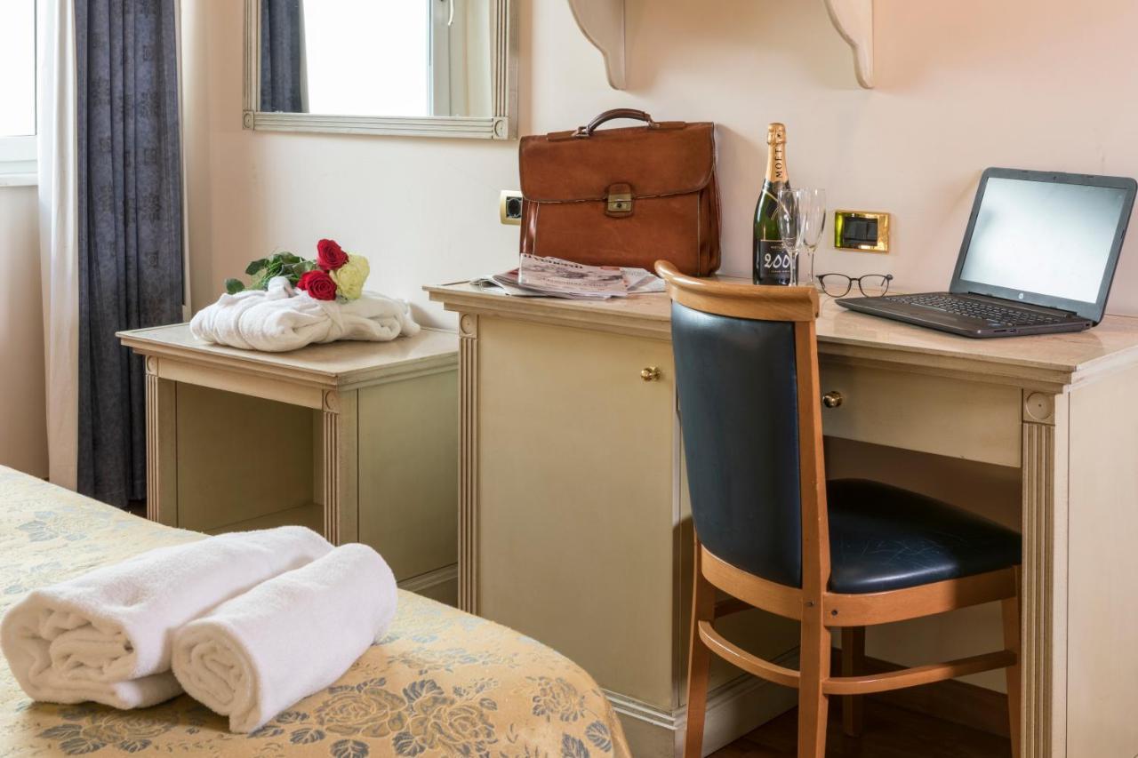 Hotel Villa Medici Rocca San Giovanni Dış mekan fotoğraf