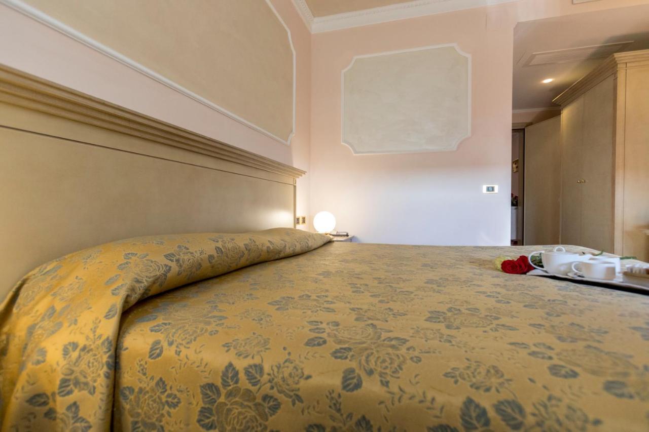 Hotel Villa Medici Rocca San Giovanni Dış mekan fotoğraf